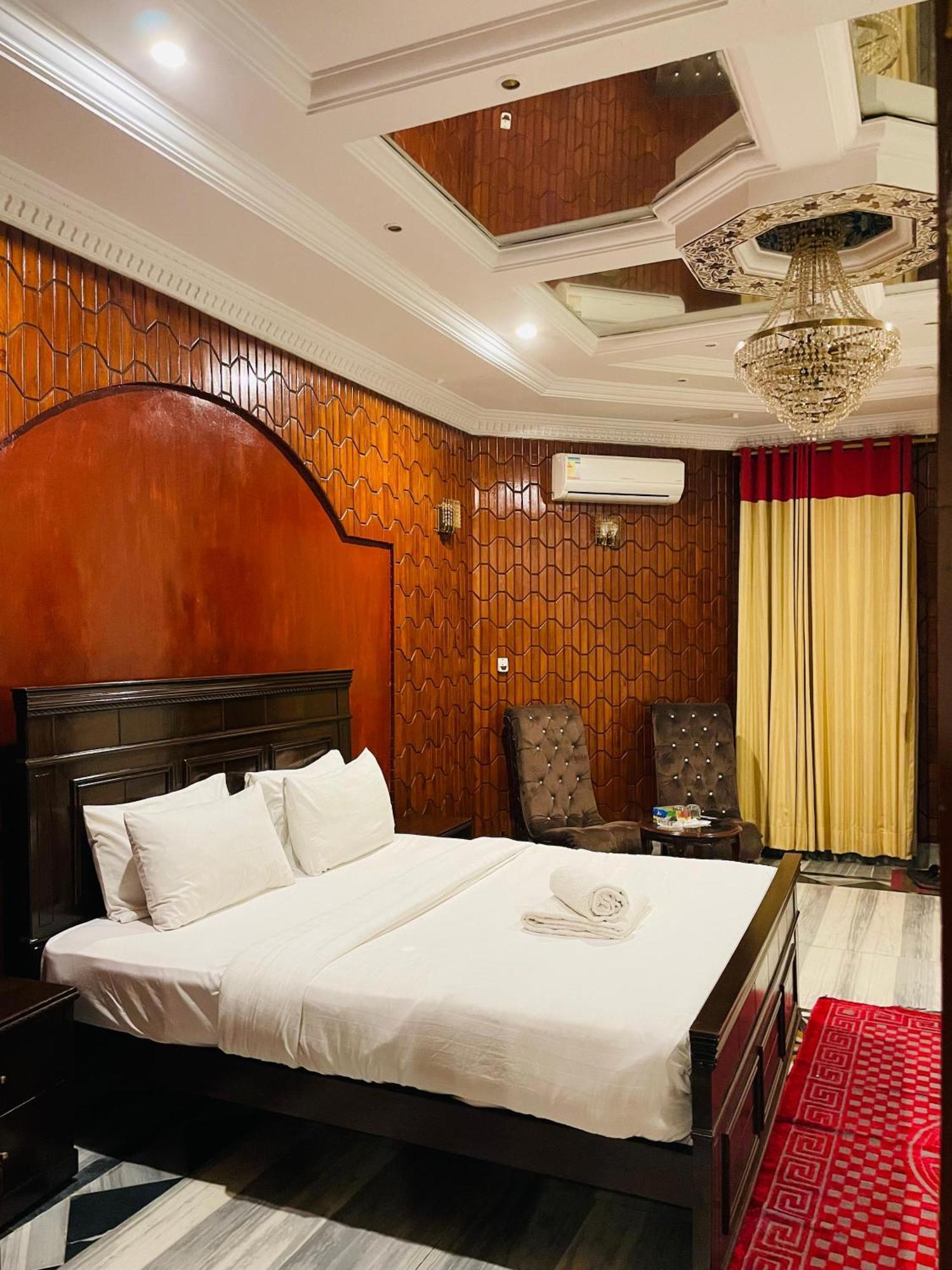 Executive Galaxy Guest House Islamabad Exterior foto