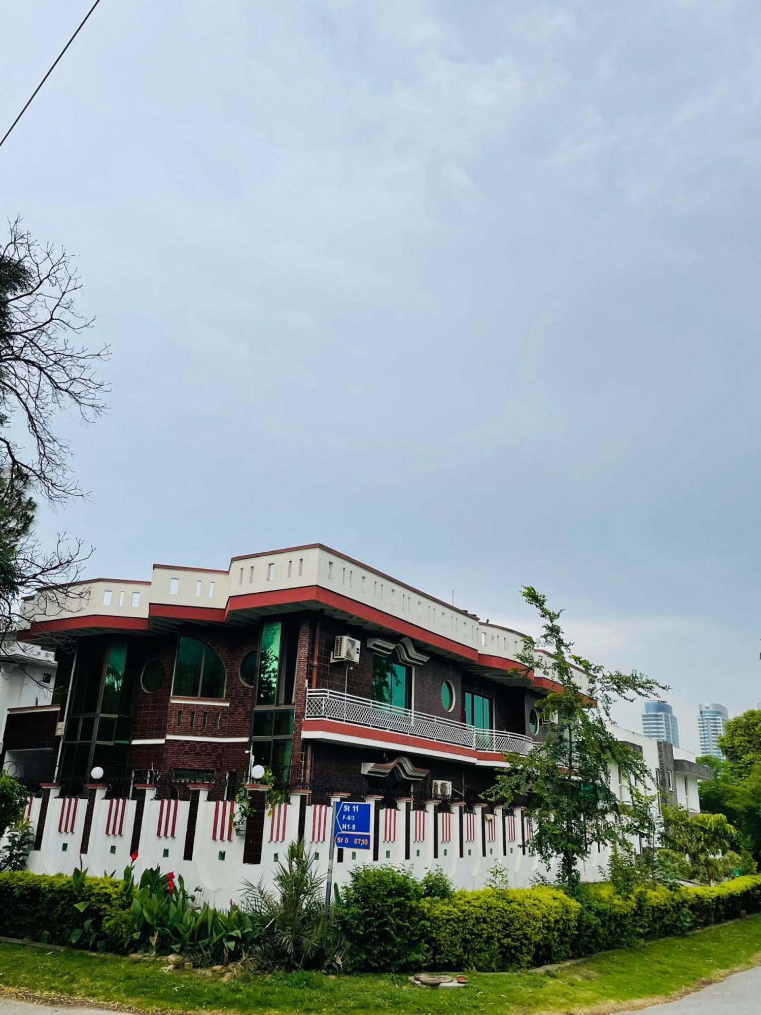 Executive Galaxy Guest House Islamabad Exterior foto